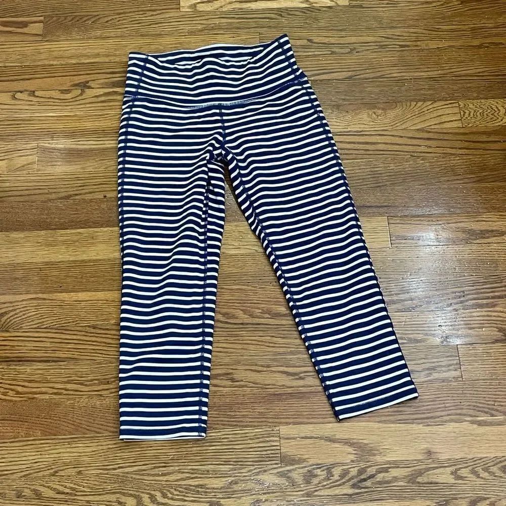 Athleta - Picture 3 of 7